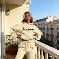 Simple Women's Sleeved Sportswear Sports Hoodie